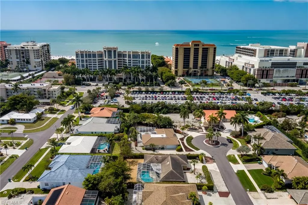 Marco Island, FL 34145,921 Montego CT