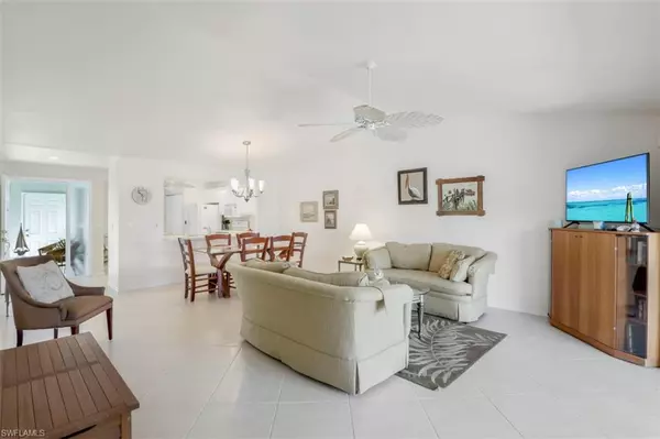 Naples, FL 34113,111 QUAIL HOLLOW CT