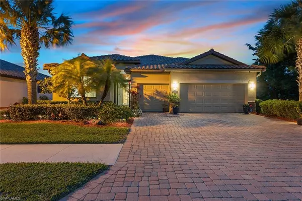 3917 Sapphire WAY, Naples, FL 34114