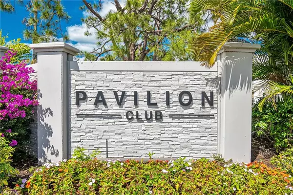 Naples, FL 34108,810 Gulf Pavilion DR #102