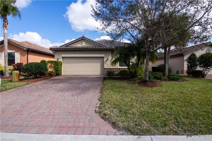 2870 Via Piazza LOOP, Fort Myers, FL 33905