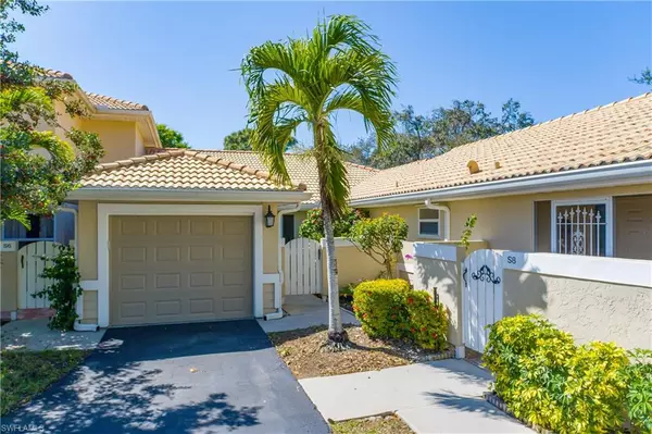 Naples, FL 34110,347 Emerald Bay CIR #S7