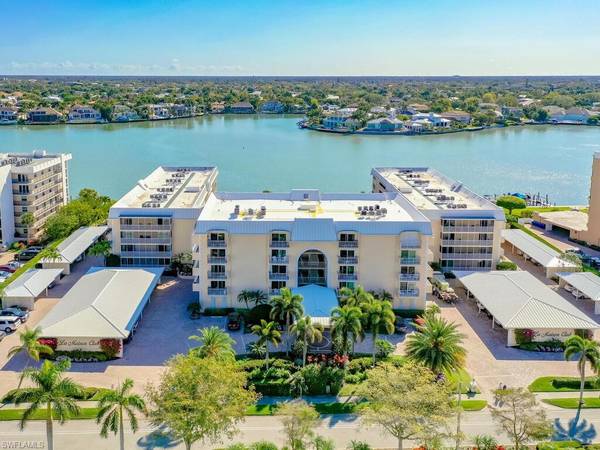 3450 Gulf Shore BLVD N #104, Naples, FL 34103