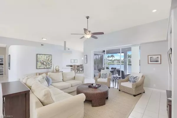 Marco Island, FL 34145,1684 Rainbow CT