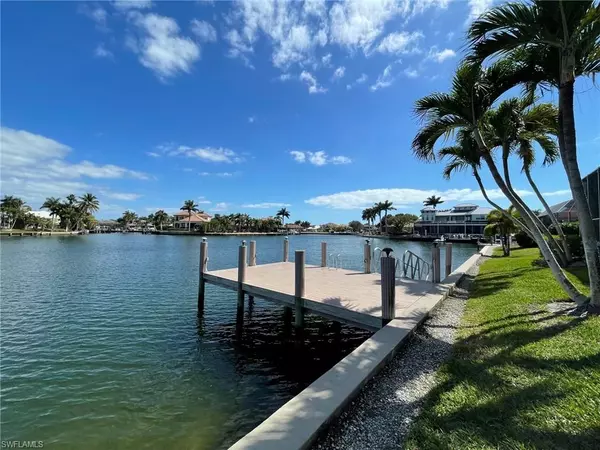 Marco Island, FL 34145,1684 Rainbow CT