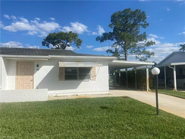 42 Pinewood BLVD, Lehigh Acres, FL 33936