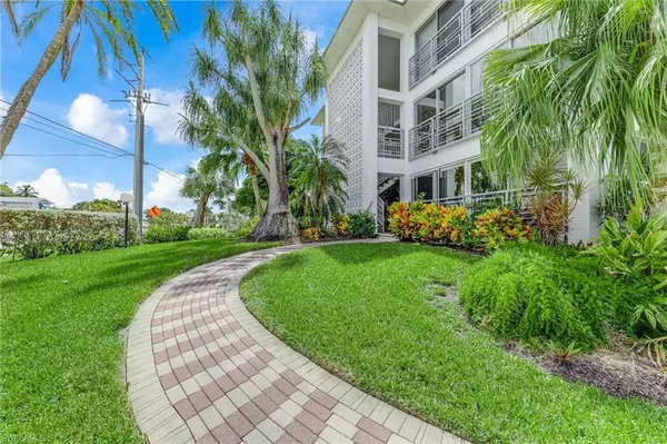 Fort Myers Beach, FL 33931,6500 Estero BLVD #301A