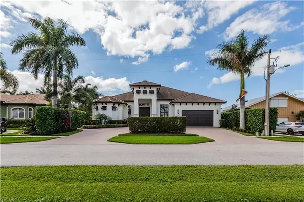 845 Magnolia CT, Marco Island, FL 34145