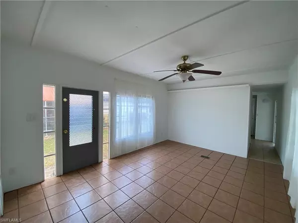 Fort Myers, FL 33908,3821 Unique CIR