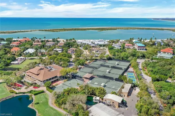 Marco Island, FL 34145,375 Red Bay LN