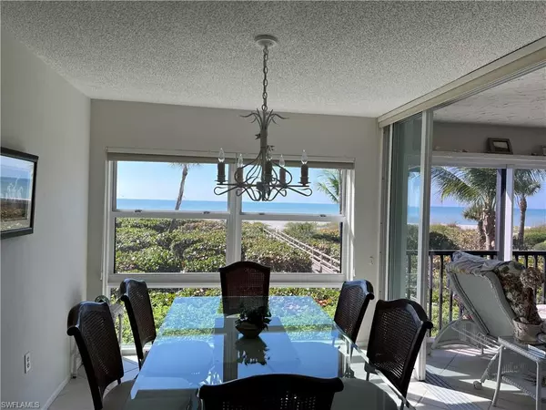 Sanibel, FL 33957,2721 W Gulf DR #117