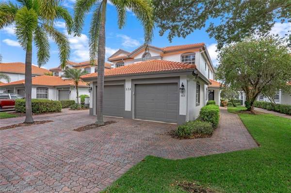 538 Laguna Royale BLVD #402, Naples, FL 34119