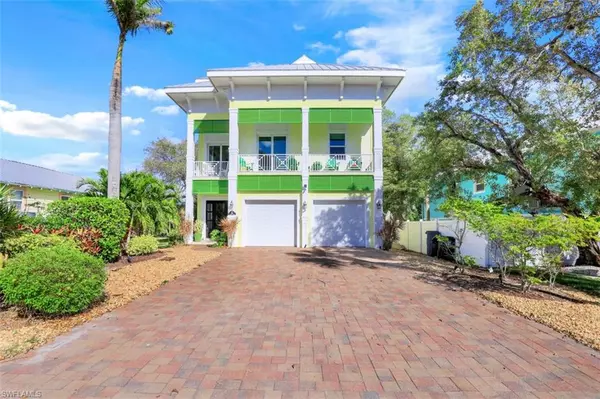 Fort Myers Beach, FL 33931,461 Palermo CIR