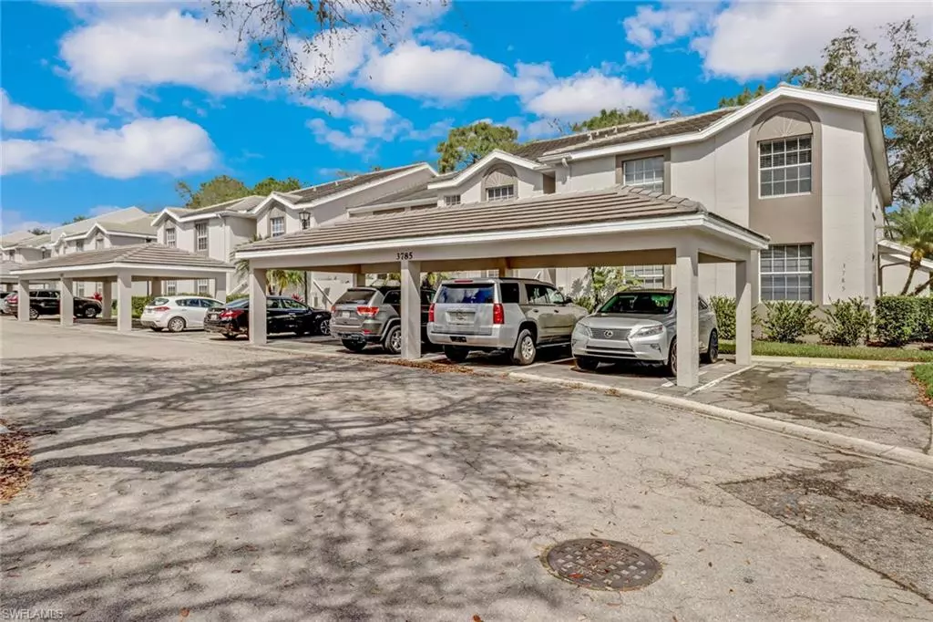 Naples, FL 34109,3785 Fieldstone BLVD #208