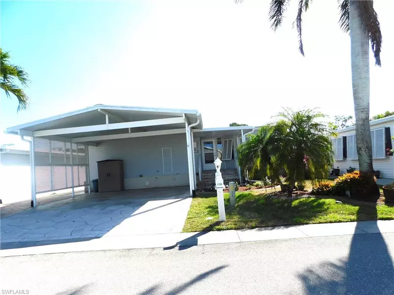 17561 Canal Cove CT, Fort Myers Beach, FL 33931