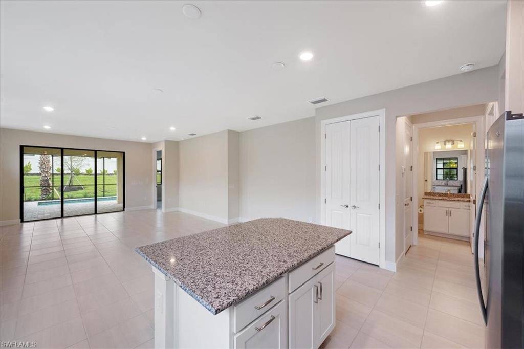 Fort Myers, FL 33913,12350 Canal Grande DR
