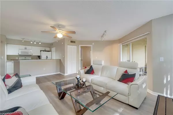 Bonita Springs, FL 34135,8870 Colonnades CT W #312