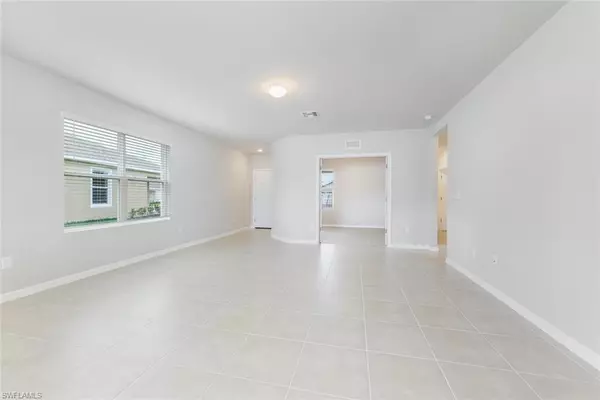 North Fort Myers, FL 33917,18528 Cronin Sand LN