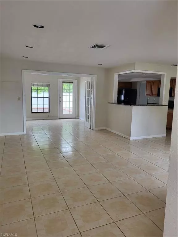 Fort Myers, FL 33919,1377 Currier CIR