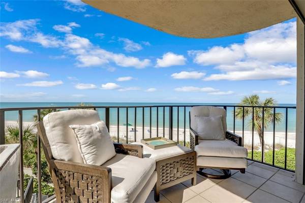 3215 Gulf Shore BLVD N #205N, Naples, FL 34103