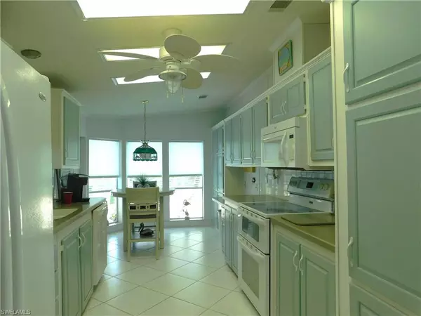 Fort Myers Beach, FL 33931,17550 Primrose CT