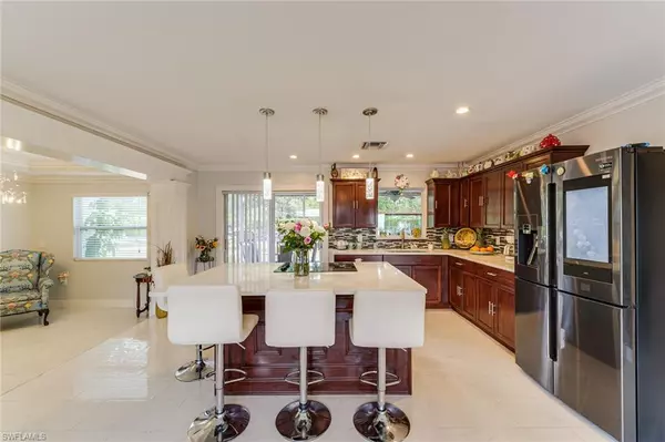 Naples, FL 34104,751 Pine Cone LN