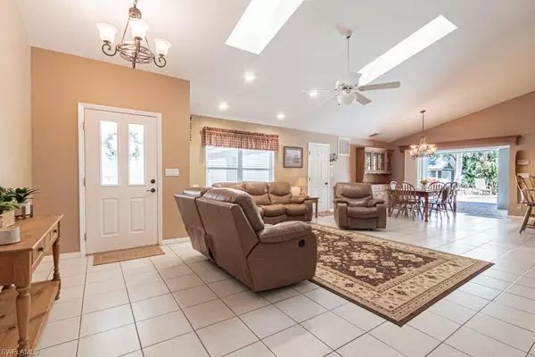 Naples, FL 34119,6091 Bur Oaks LN