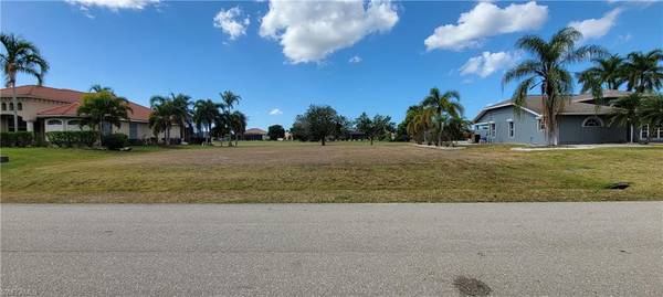 11322 Royal Tee CIR, Cape Coral, FL 33991