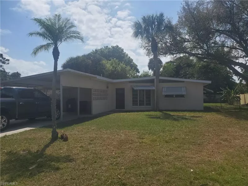 719 May AVE, North Fort Myers, FL 33903