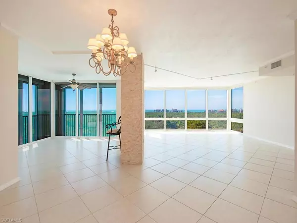 Naples, FL 34108,7515 Pelican Bay BLVD #6A