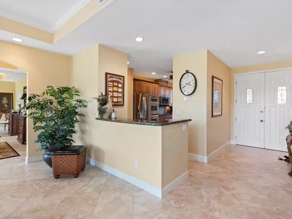 Marco Island, FL 34145,824 Hideaway CIR E #3-311