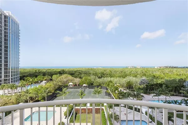 Naples, FL 34108,7117 Pelican Bay BLVD #601