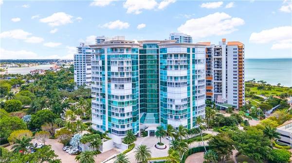 4255 Gulf Shore BLVD N #405, Naples, FL 34103