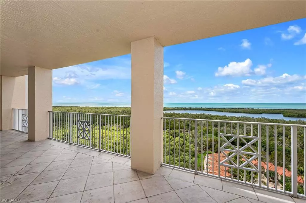 Naples, FL 34108,6597 Nicholas BLVD #1202