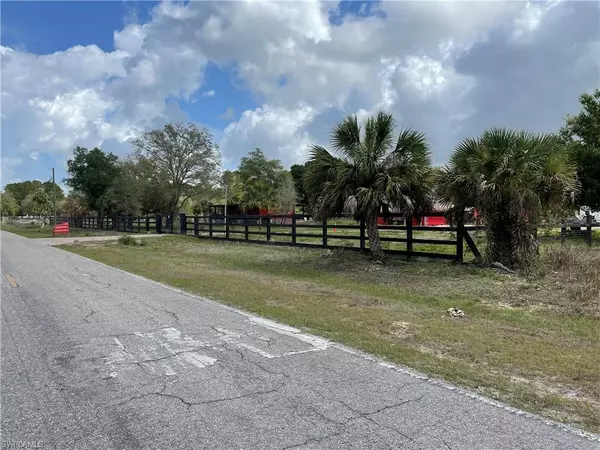 635 S Hacienda ST, Montura Ranches, FL 33440