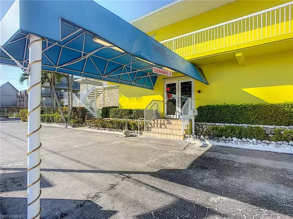 Fort Myers Beach, FL 33931,5530 Estero BLVD #135