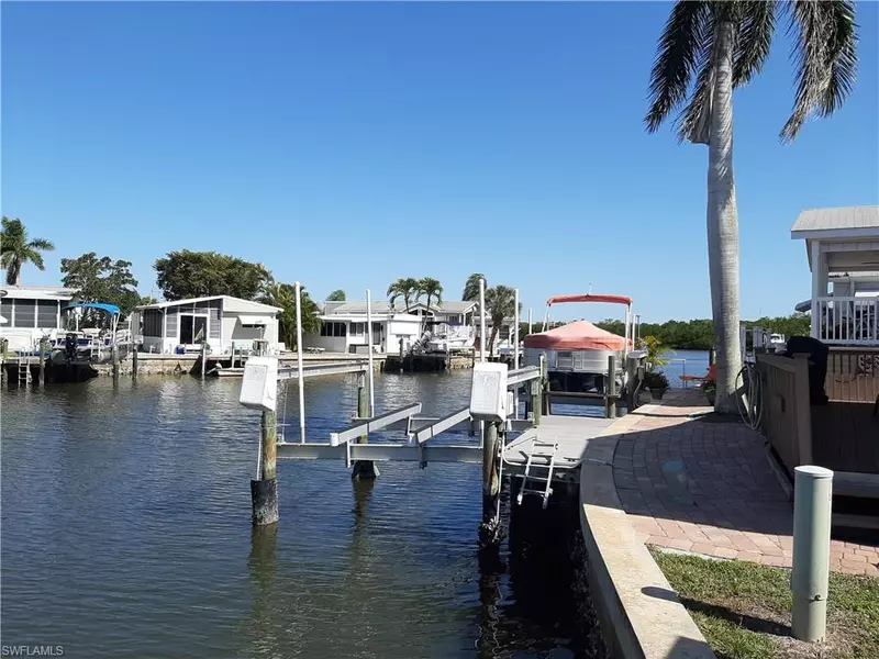 72 Cortez WAY, Fort Myers Beach, FL 33931