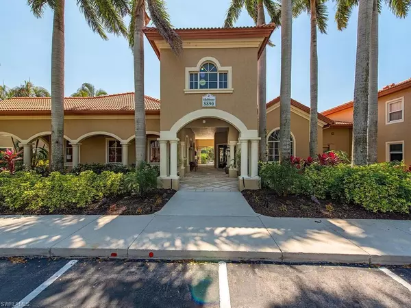 8960 Colonnades CT E #928, Bonita Springs, FL 34135