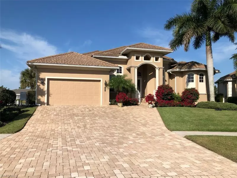 64 Buttercup CT, Marco Island, FL 34145