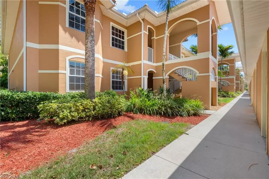 1089 Winding Pines CIR #101, Cape Coral, FL 33909