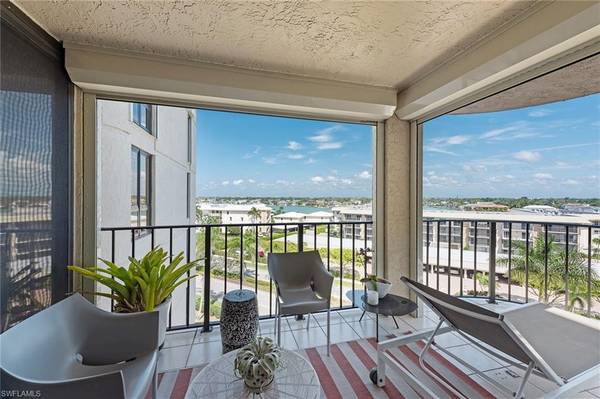 3215 Gulf Shore BLVD N #512N, Naples, FL 34103