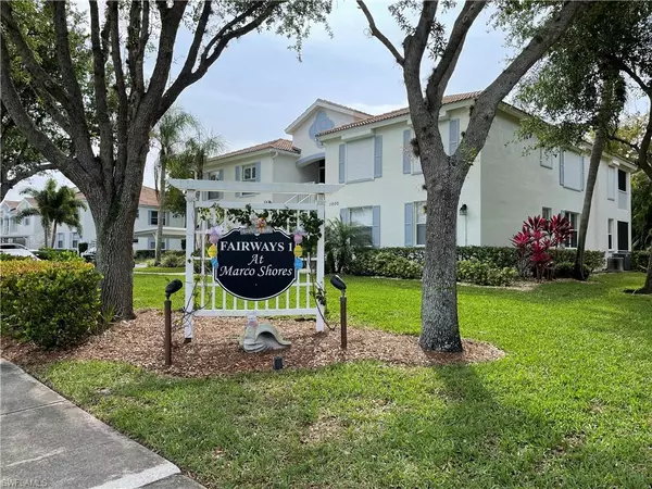 Naples, FL 34114,1006 Mainsail DR #223