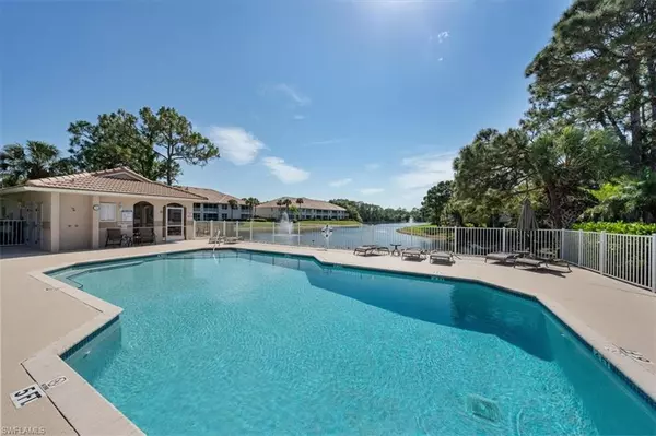 Naples, FL 34110,1128 Manor Lake DR #G-203