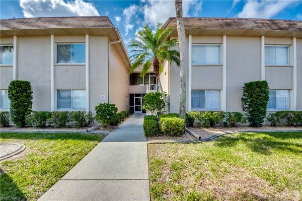 1697 Golf Club DR #6, North Fort Myers, FL 33903