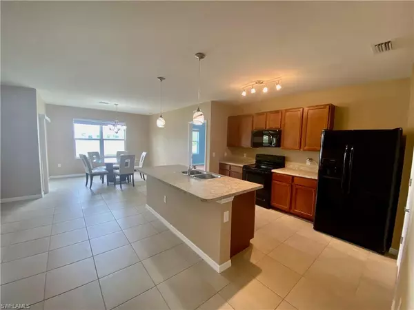 Cape Coral, FL 33909,3436 Acapulco CIR