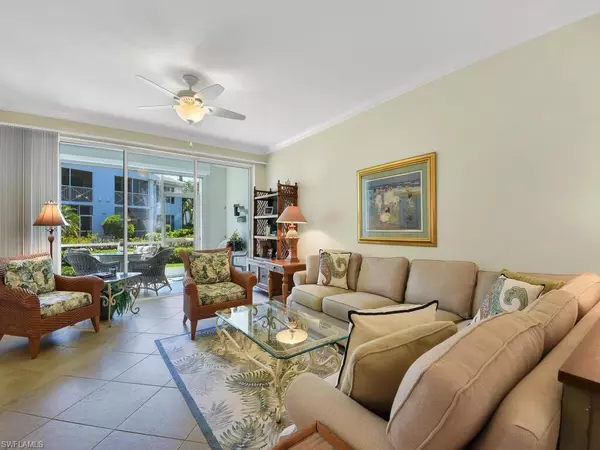 Naples, FL 34108,7104 Barrington CIR #3-101