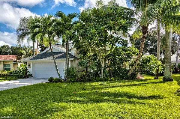 Naples, FL 34104,1040 Moon Lake DR