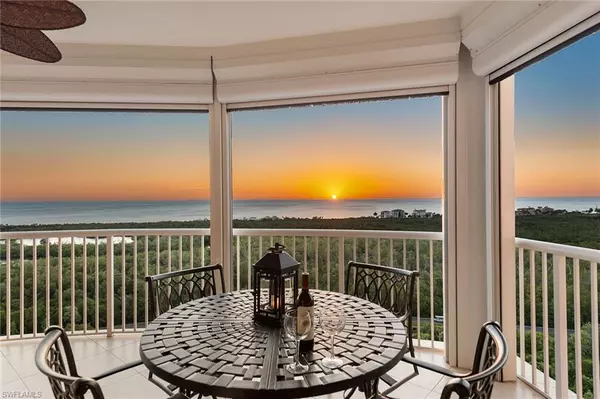 Naples, FL 34108,7117 Pelican Bay BLVD #1505