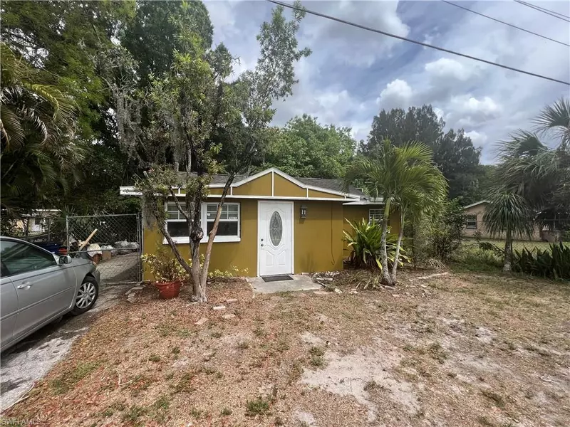 553 Carolina AVE, Fort Myers, FL 33905