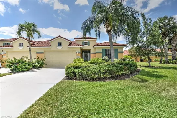 Estero, FL 34135,10271 Cape Roman RD #102